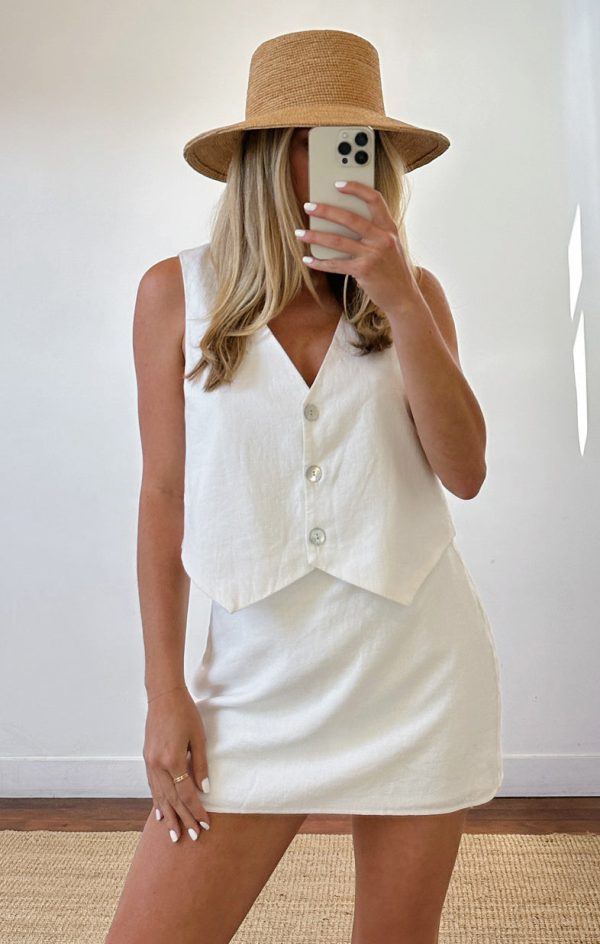 All Night Skort ~ White Linen Online Hot Sale